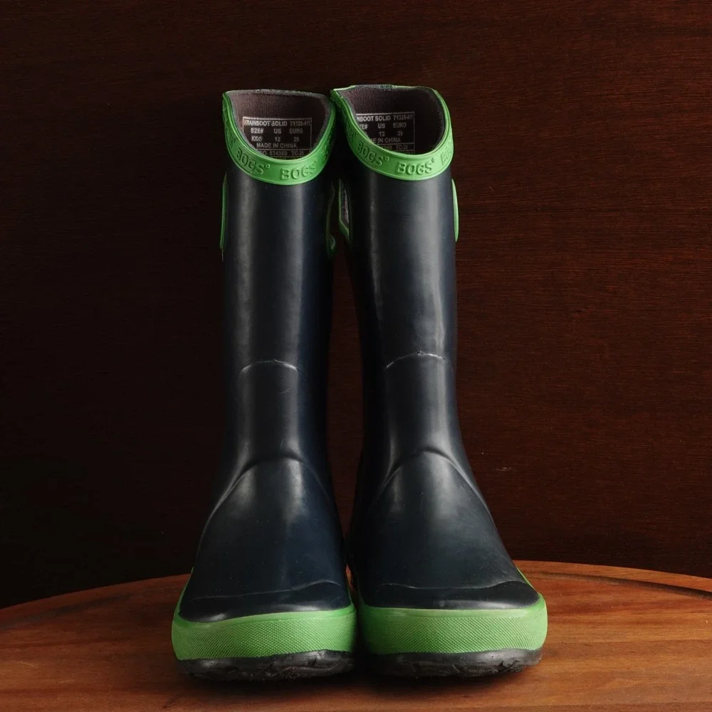 Bogs Rain Boots Youth Size 12 BLK Waterproof Pull On Chore Outdoor Utility Flat